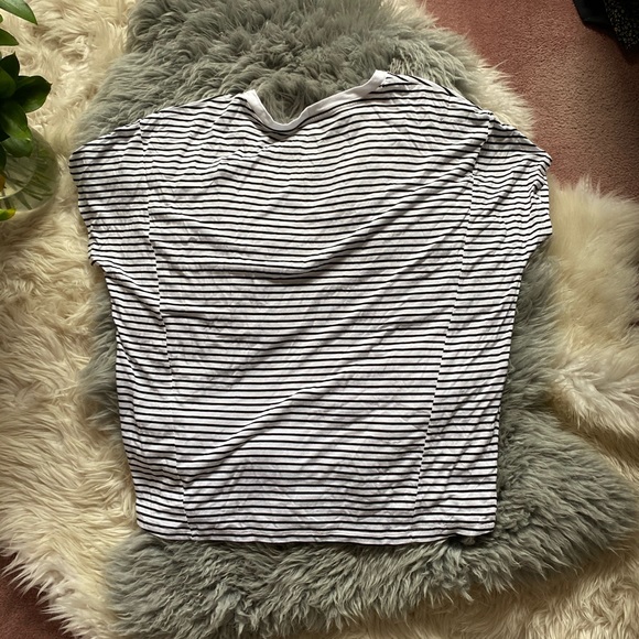 Gap Luxe Striped Tee - Picture 6 of 6